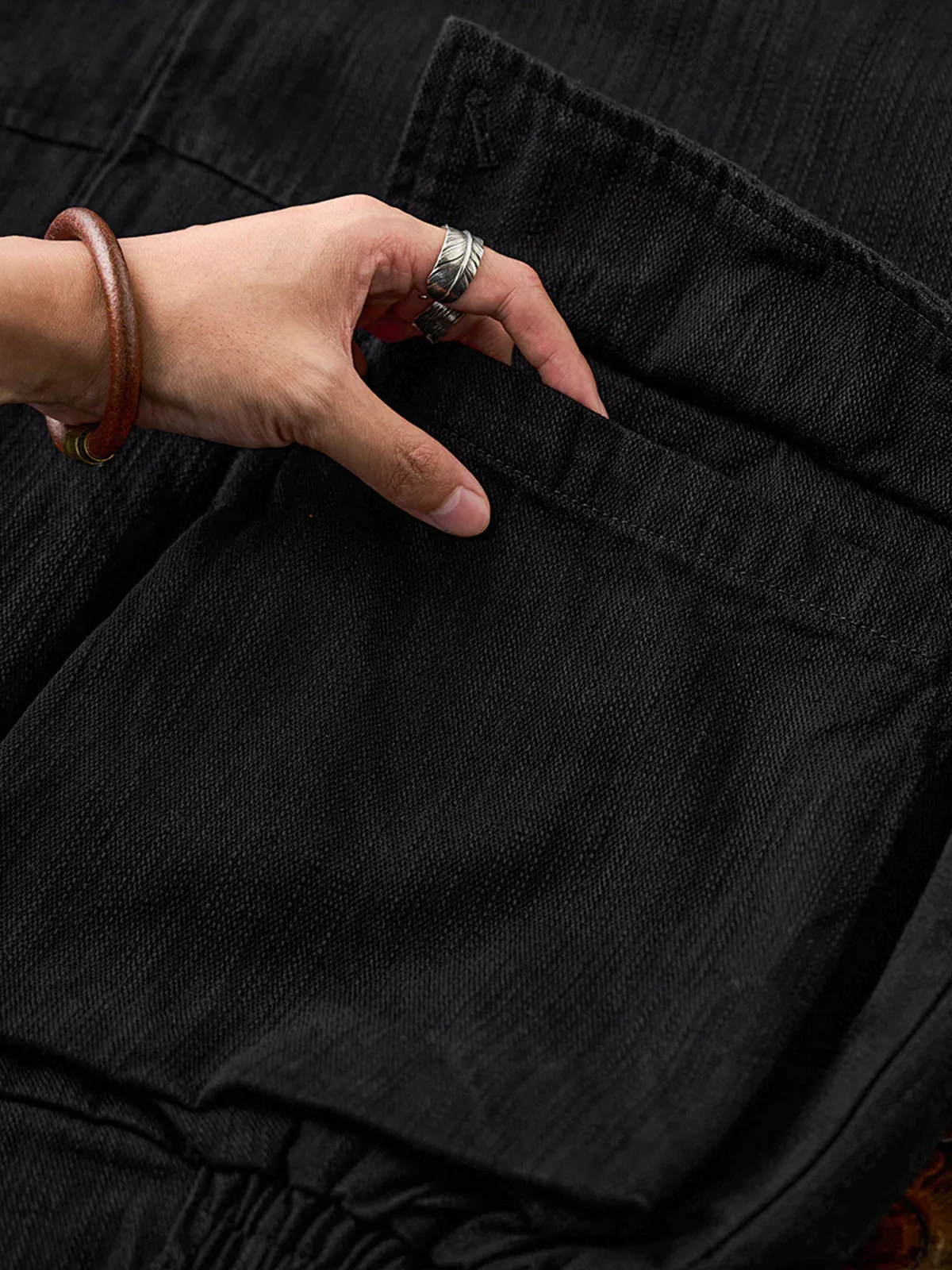 Mixed-Material Hunting Jacket with Leather-Effect Collar - Image 12