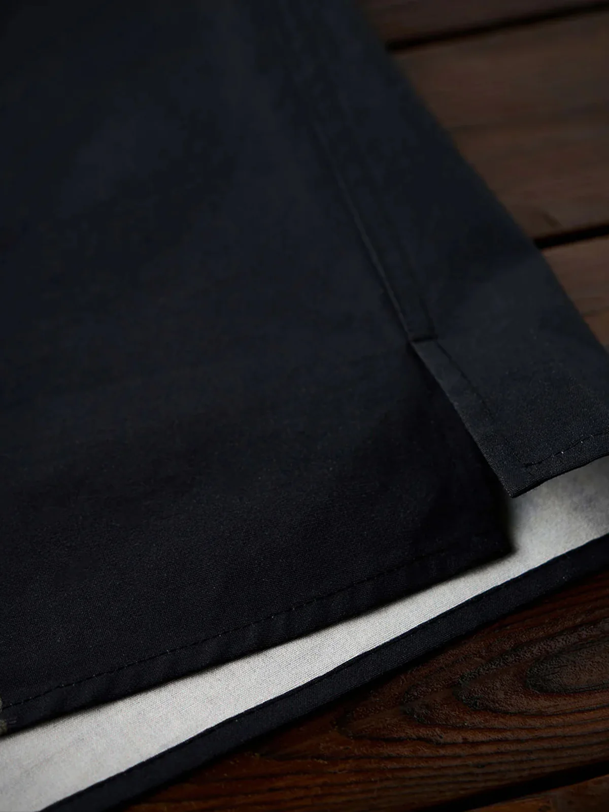 KARAKU×Ayako Ishiguro "Three Tiger Rows" Vertical Print Aloha Shirt - Image 14