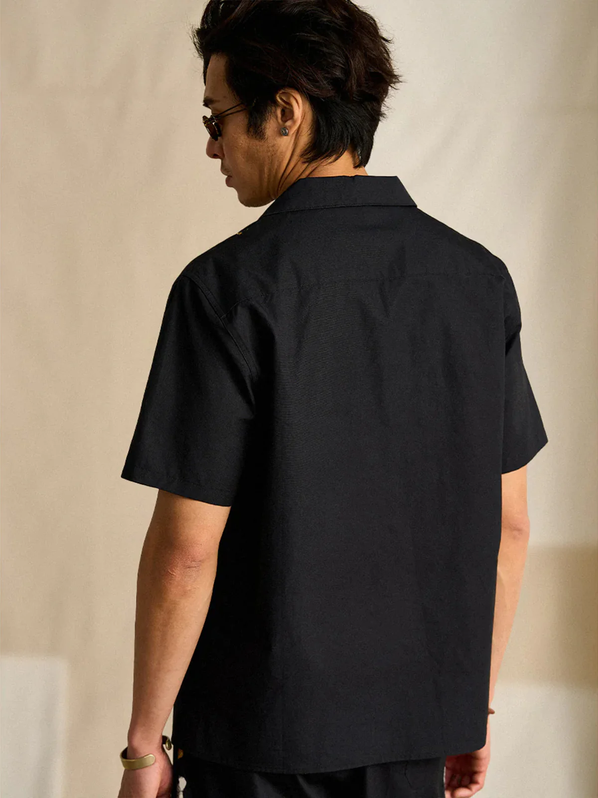 KARAKU×Ayako Ishiguro "Three Tiger Rows" Vertical Print Aloha Shirt - Image 9