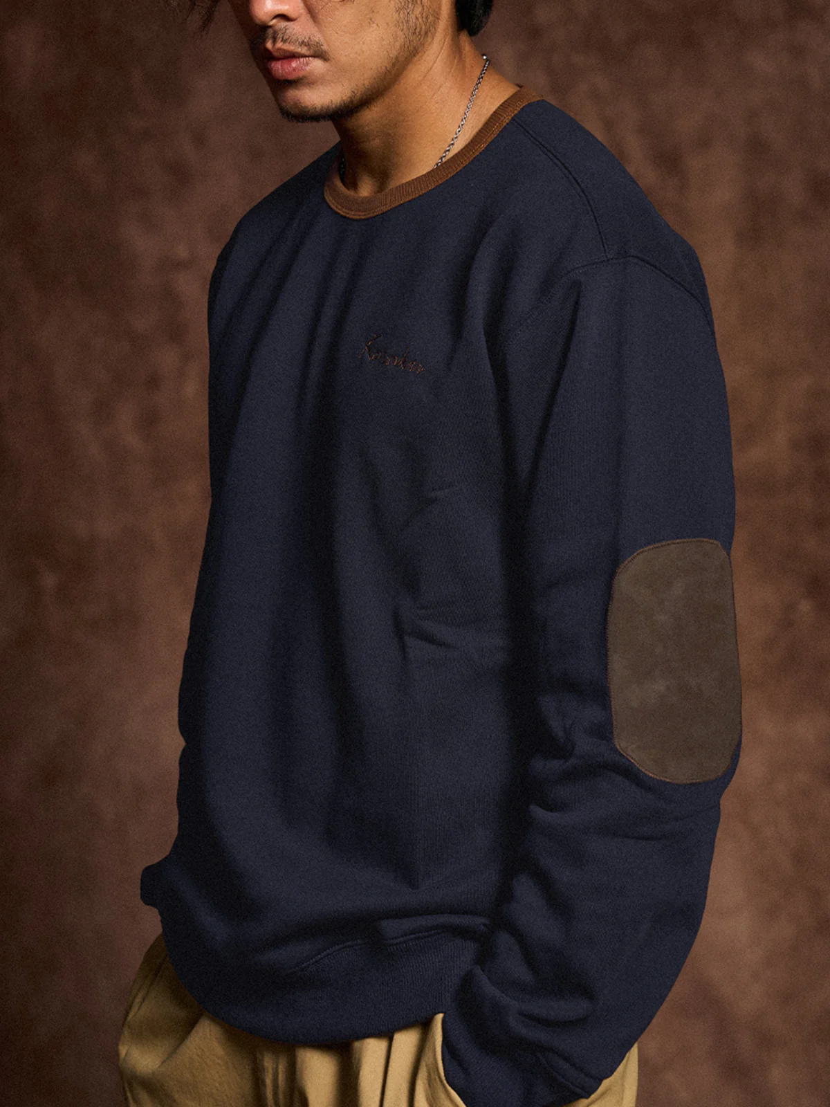 "KaraKu" Embroidery  Elbow Suede Patches Brushed Cotton Sweatshirt - Image 10