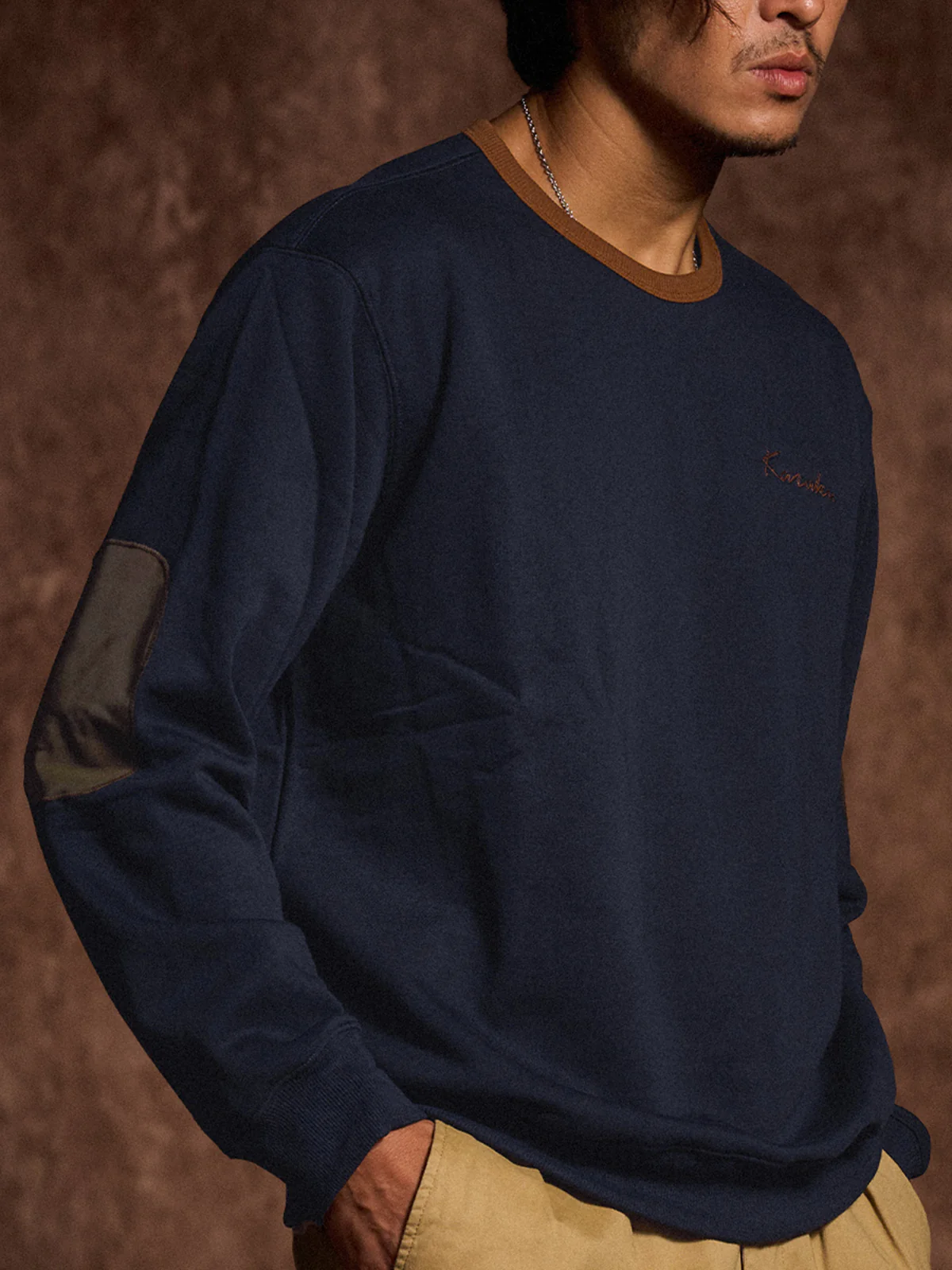 "KaraKu" Embroidery  Elbow Suede Patches Brushed Cotton Sweatshirt - Image 12