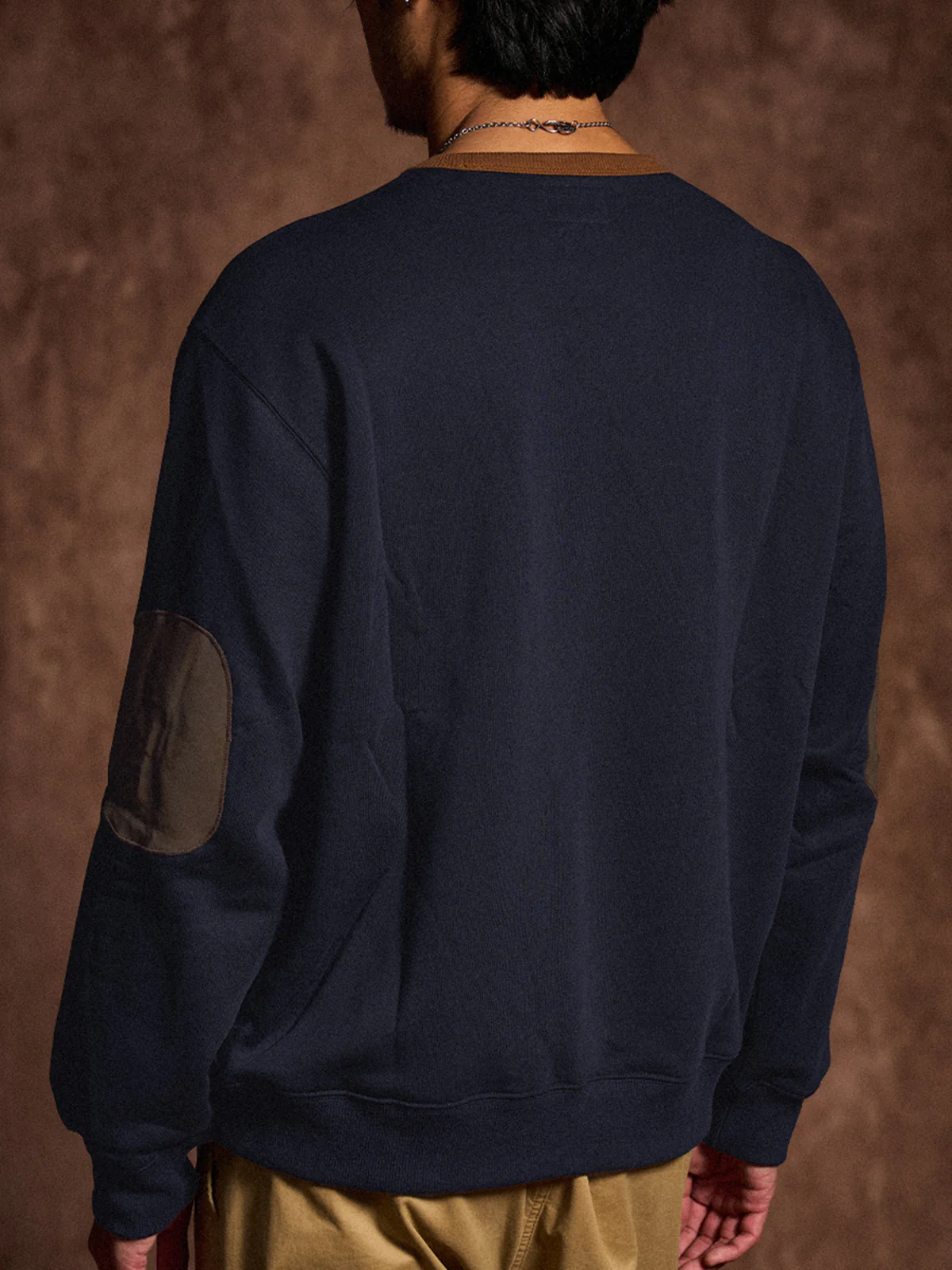 "KaraKu" Embroidery  Elbow Suede Patches Brushed Cotton Sweatshirt - Image 13