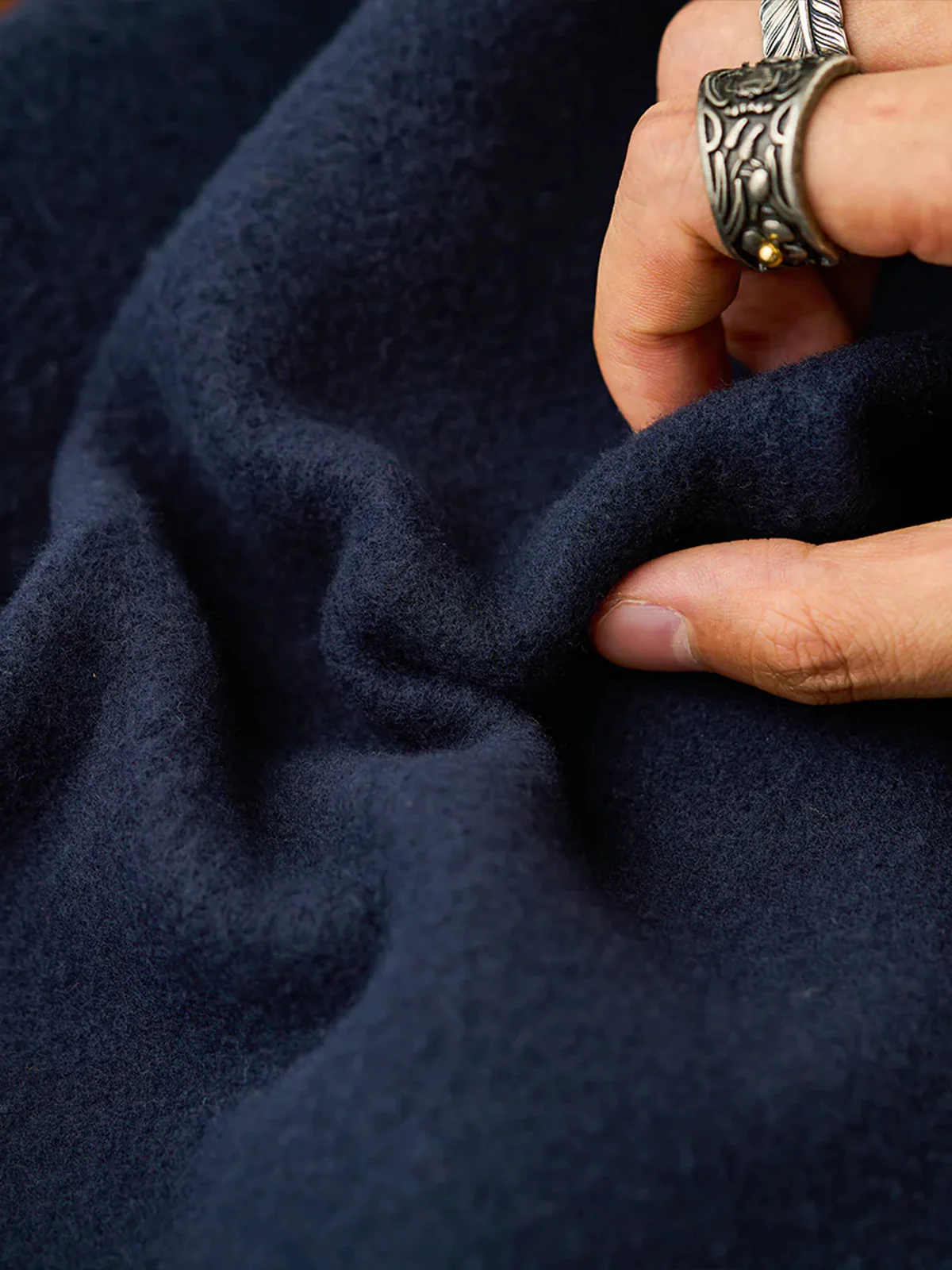 "KaraKu" Embroidery  Elbow Suede Patches Brushed Cotton Sweatshirt - Image 15