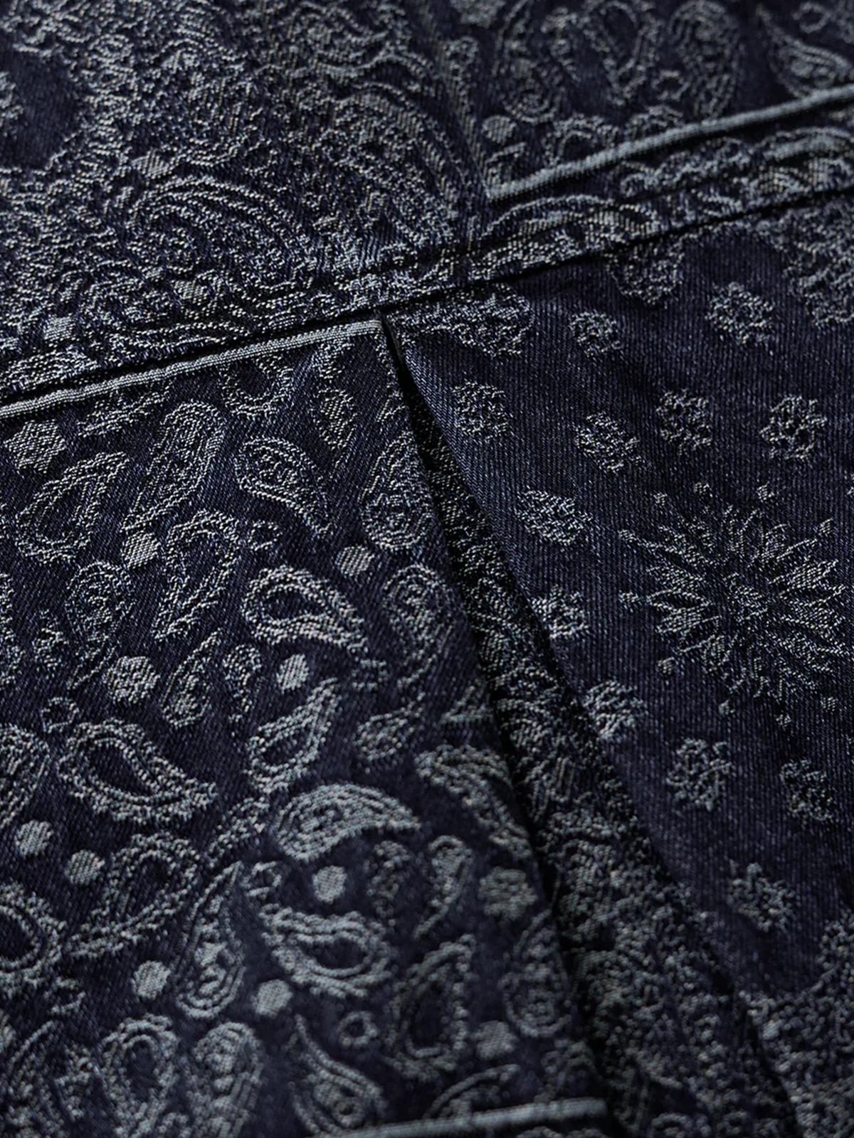 Toggle Buttons Paisley Jacquard Denim Shirt - Image 14
