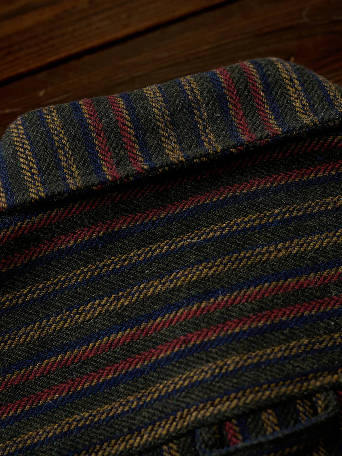 Retro-Style Stripe Jacquard Work Shirt - Image 12