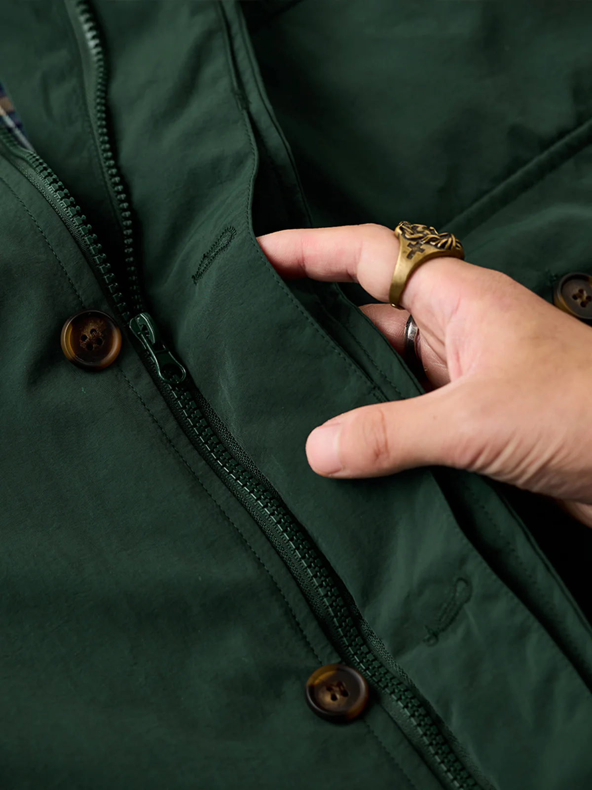 Corduroy-Lined Collar and Cuffs Water-Repellent Hunting Jacket - Image 11