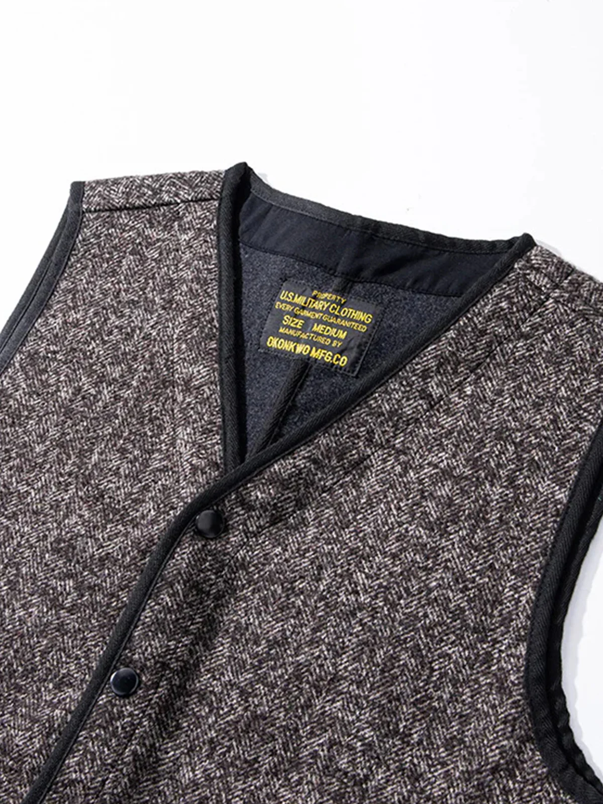 British Wool Blend Knit V-Neck Vest - Image 6