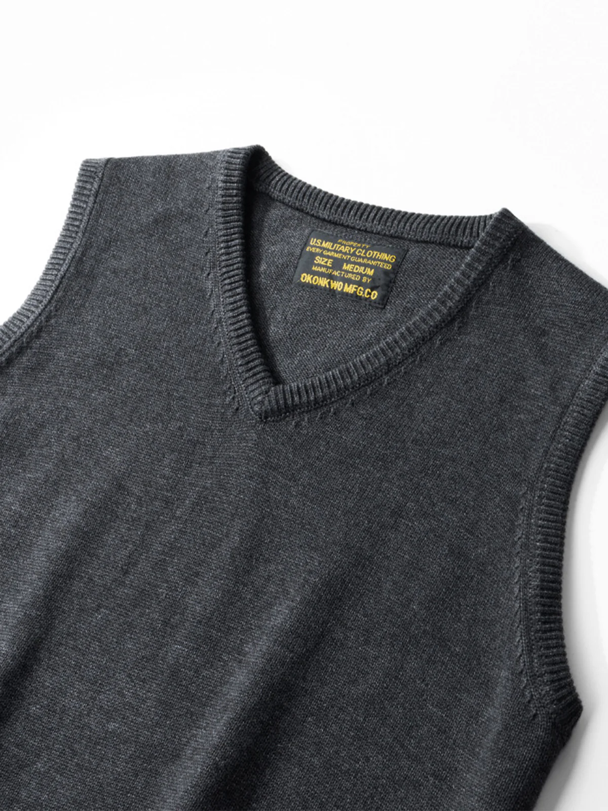 Ivy Look Wool Blend V-Neck Knit Vest - Image 11