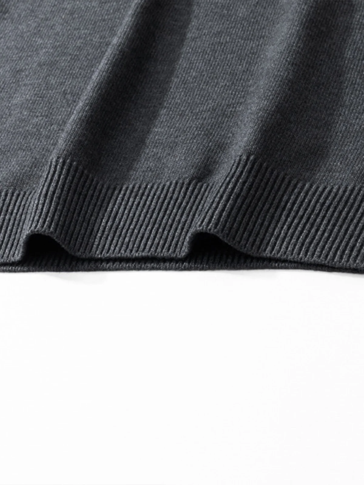 Ivy Look Wool Blend V-Neck Knit Vest - Image 15