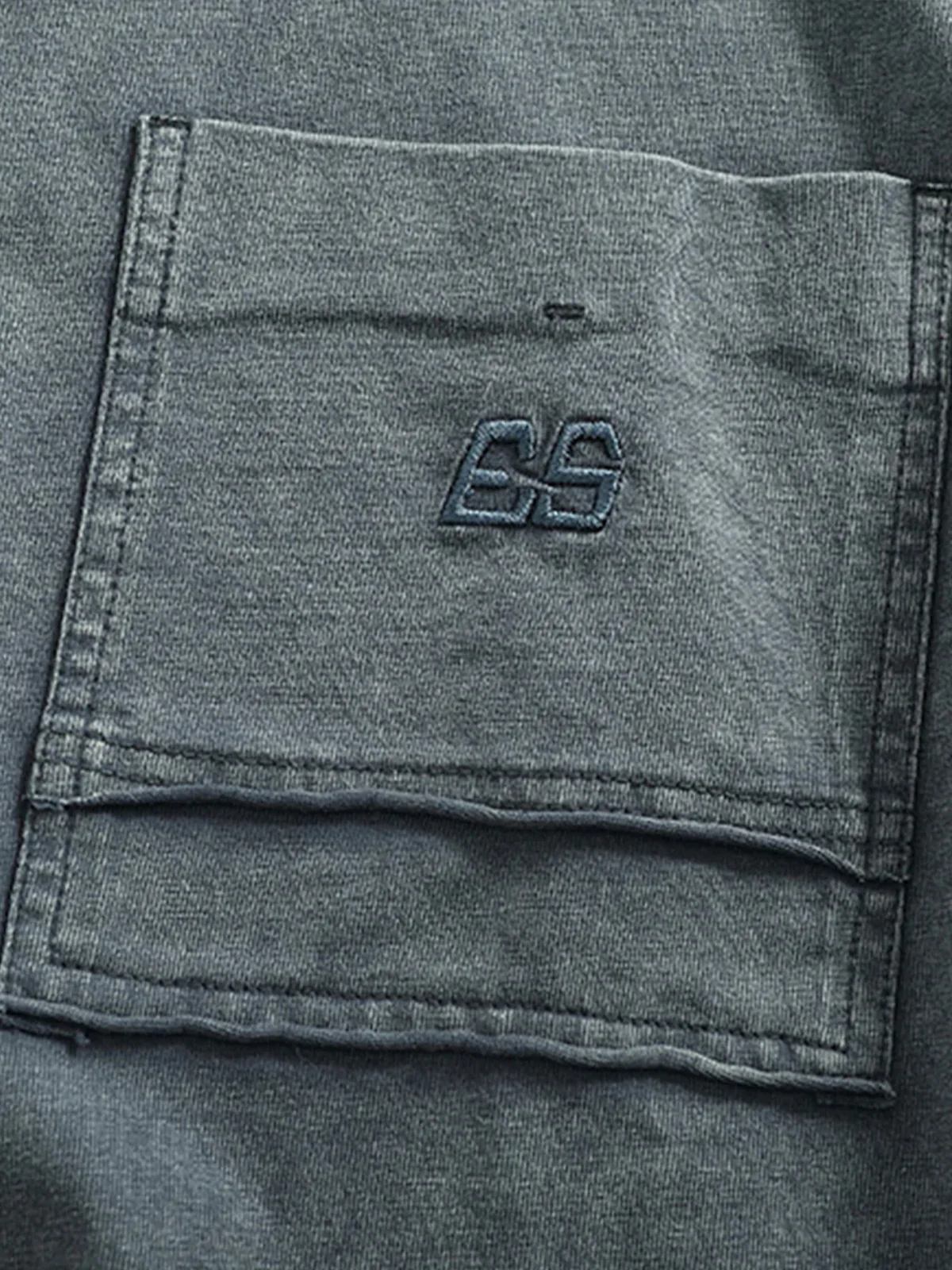 Washed Finish Mini Embroidery & Color-Variation Pocket Long Sleeve Tee - Image 14