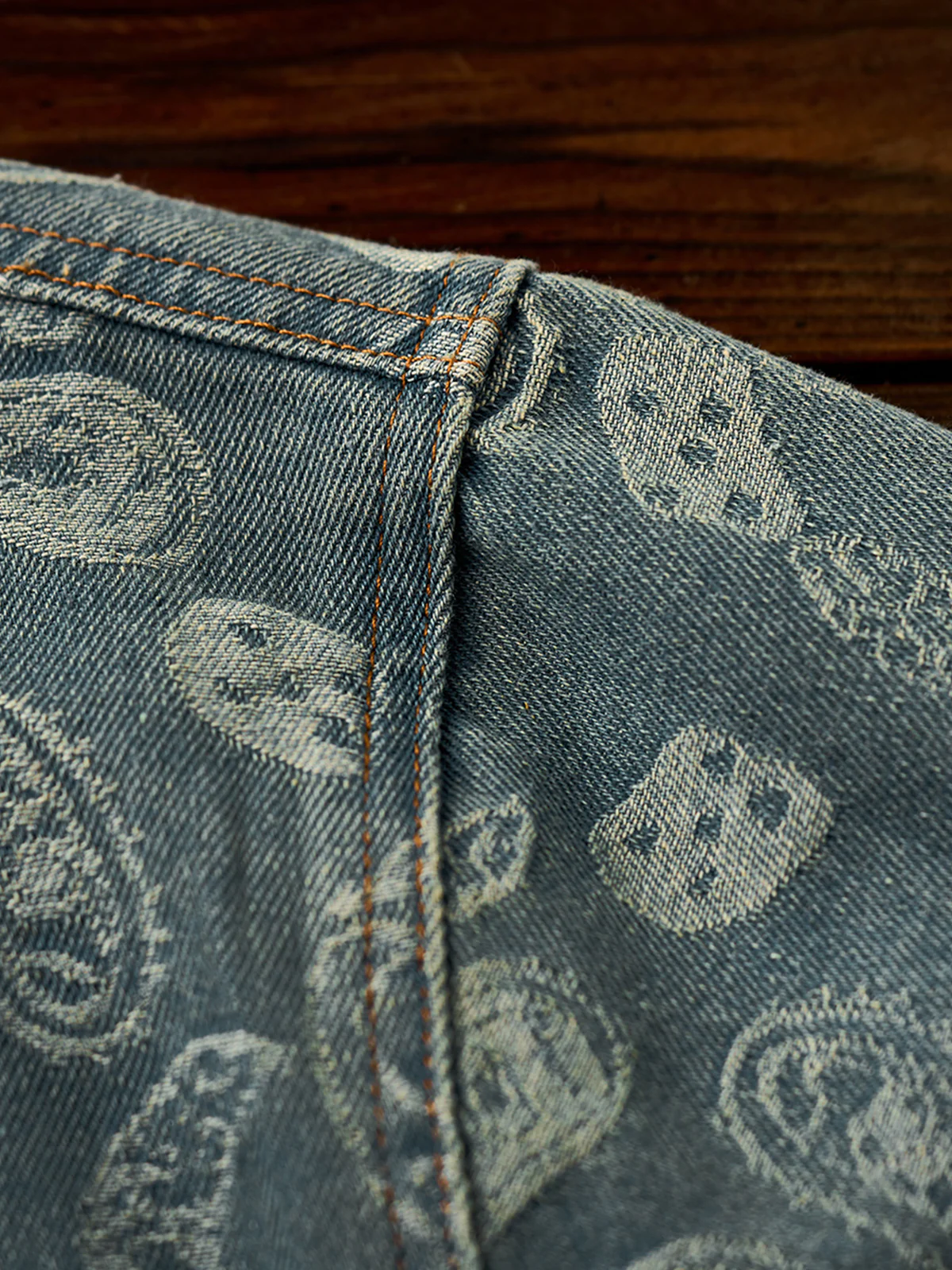All-over Paisley Jacquard Weave Heavyweight Denim Overshirt - Image 17