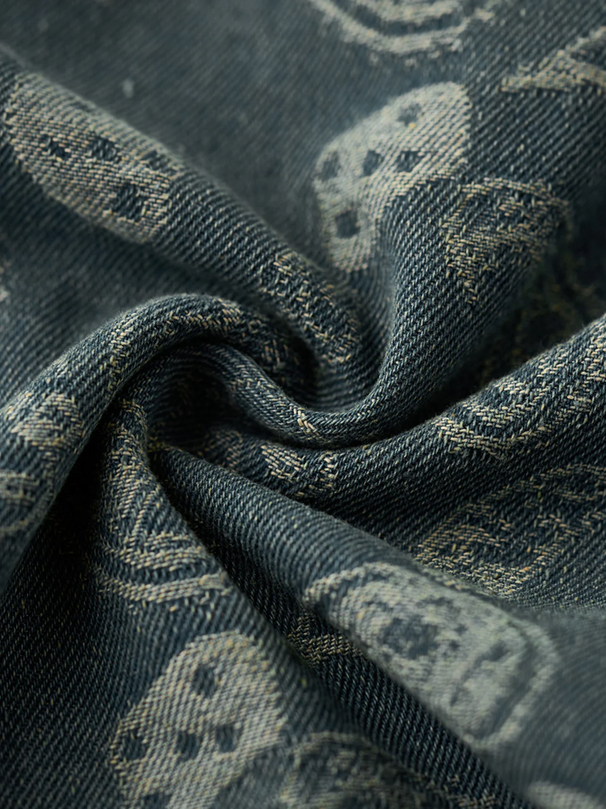 All-over Paisley Jacquard Weave Heavyweight Denim Overshirt - Image 19
