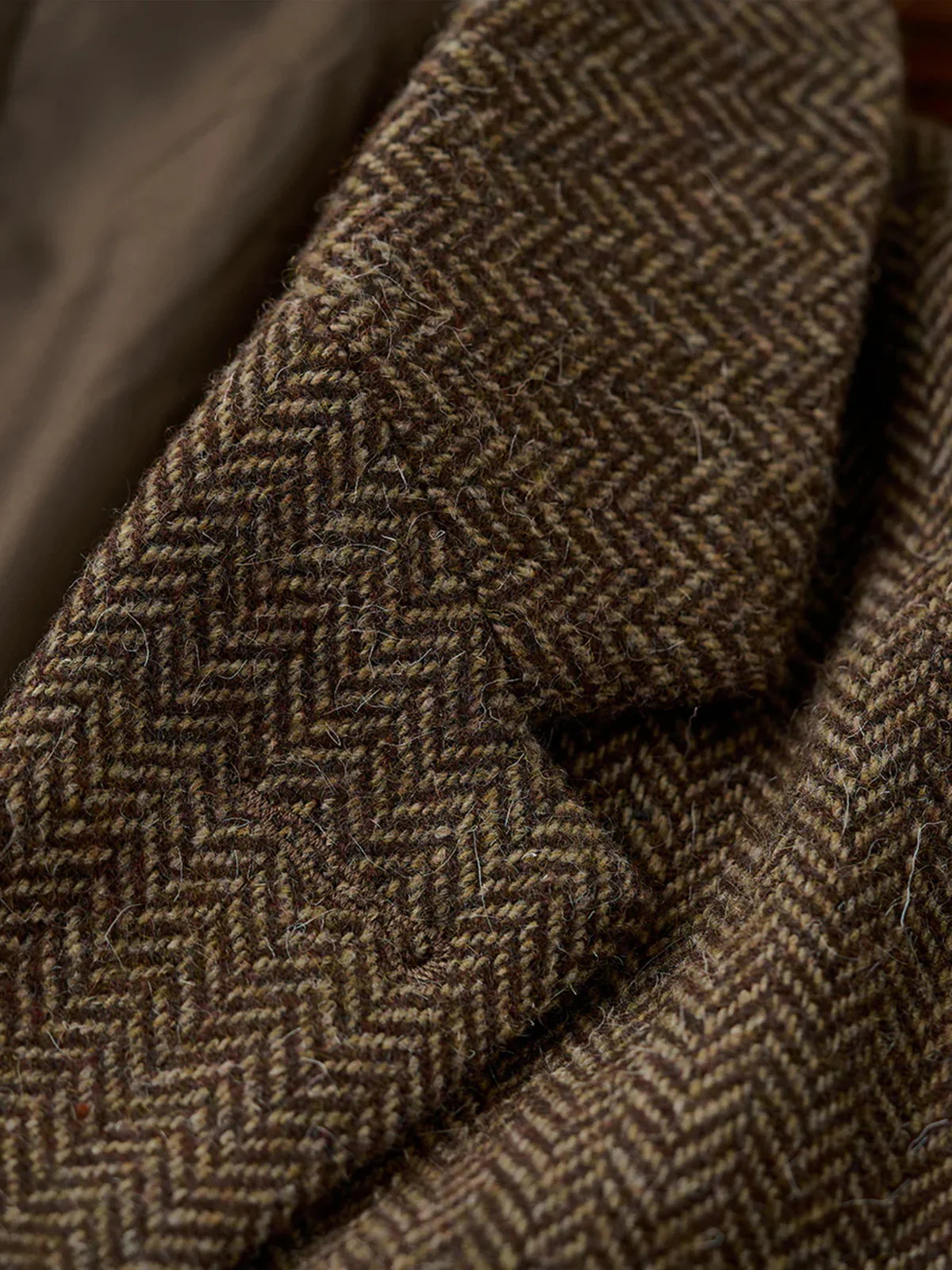 Wool-Blend Herringbone Tweed Tailored Jacket - Image 14