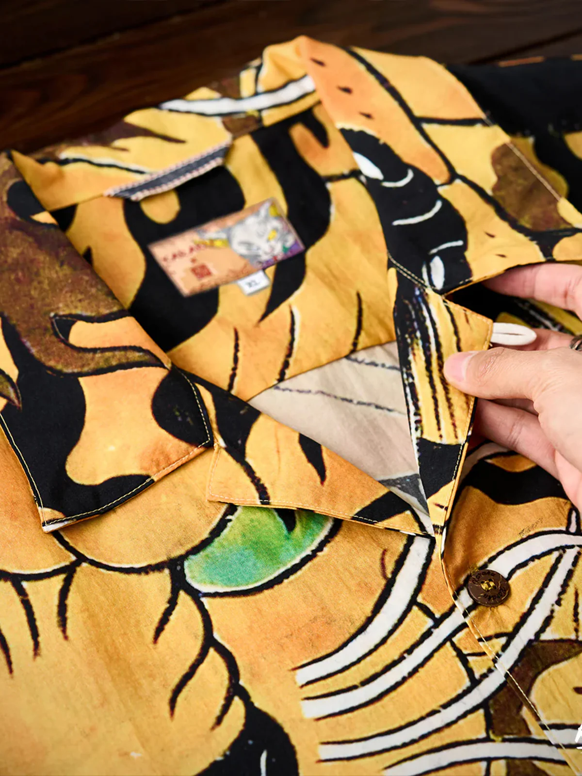 KARAKU× Ayako Ishiguro "Toranogan" All-over Print Tencel Aloha Shirt - Image 12