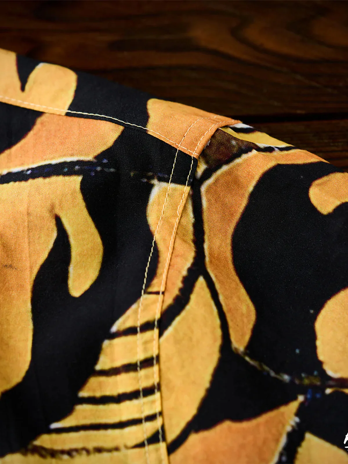 KARAKU× Ayako Ishiguro "Toranogan" All-over Print Tencel Aloha Shirt - Image 15