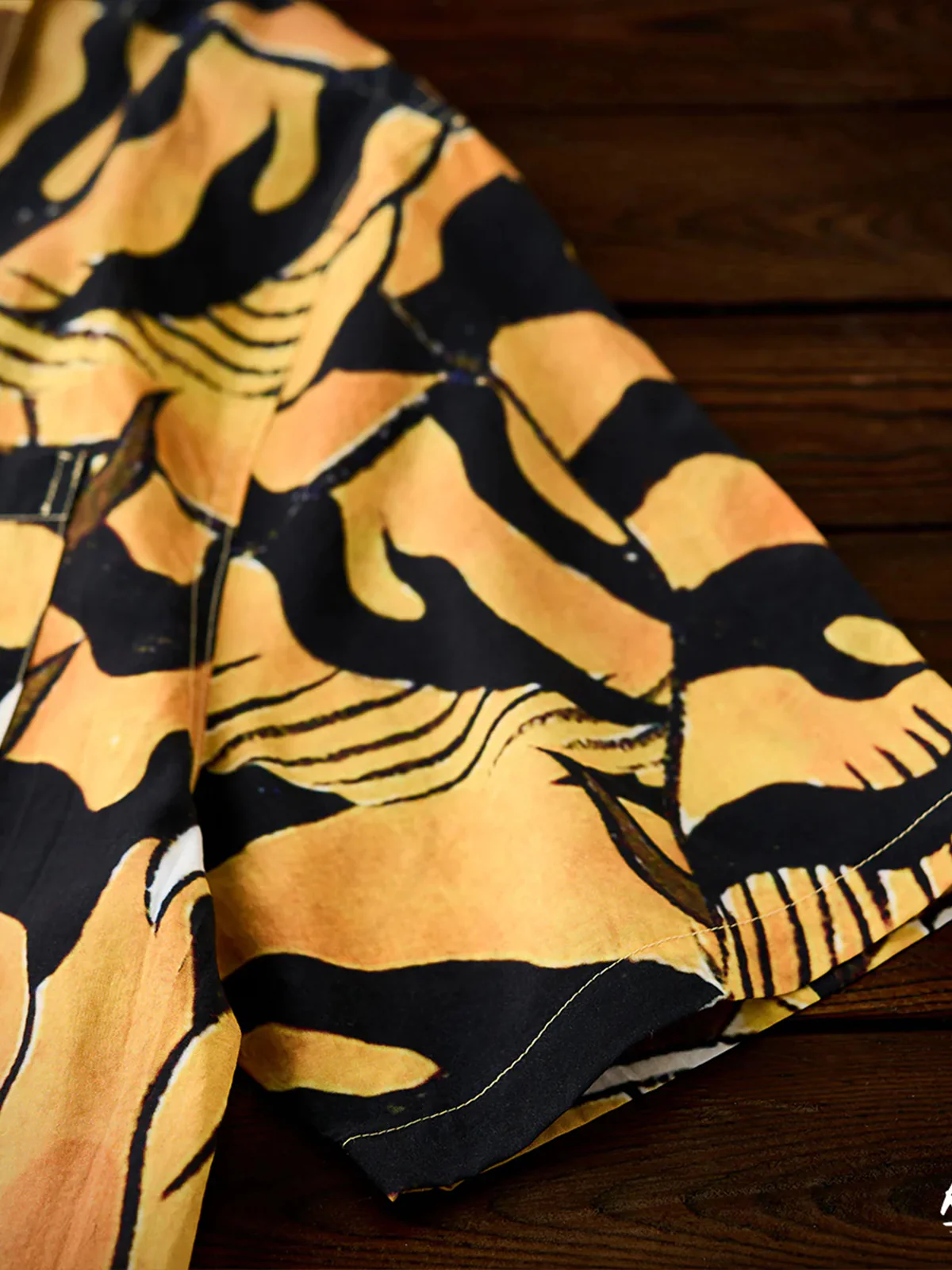 KARAKU× Ayako Ishiguro "Toranogan" All-over Print Tencel Aloha Shirt - Image 16