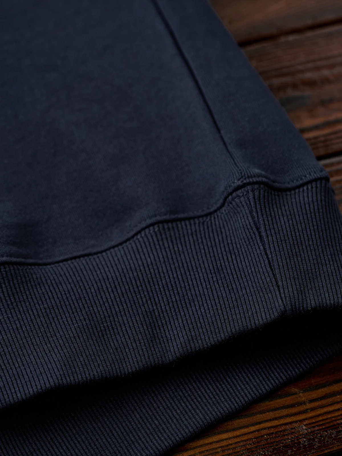 Casual Heavyweight Crewneck Sweatshirt - Image 13