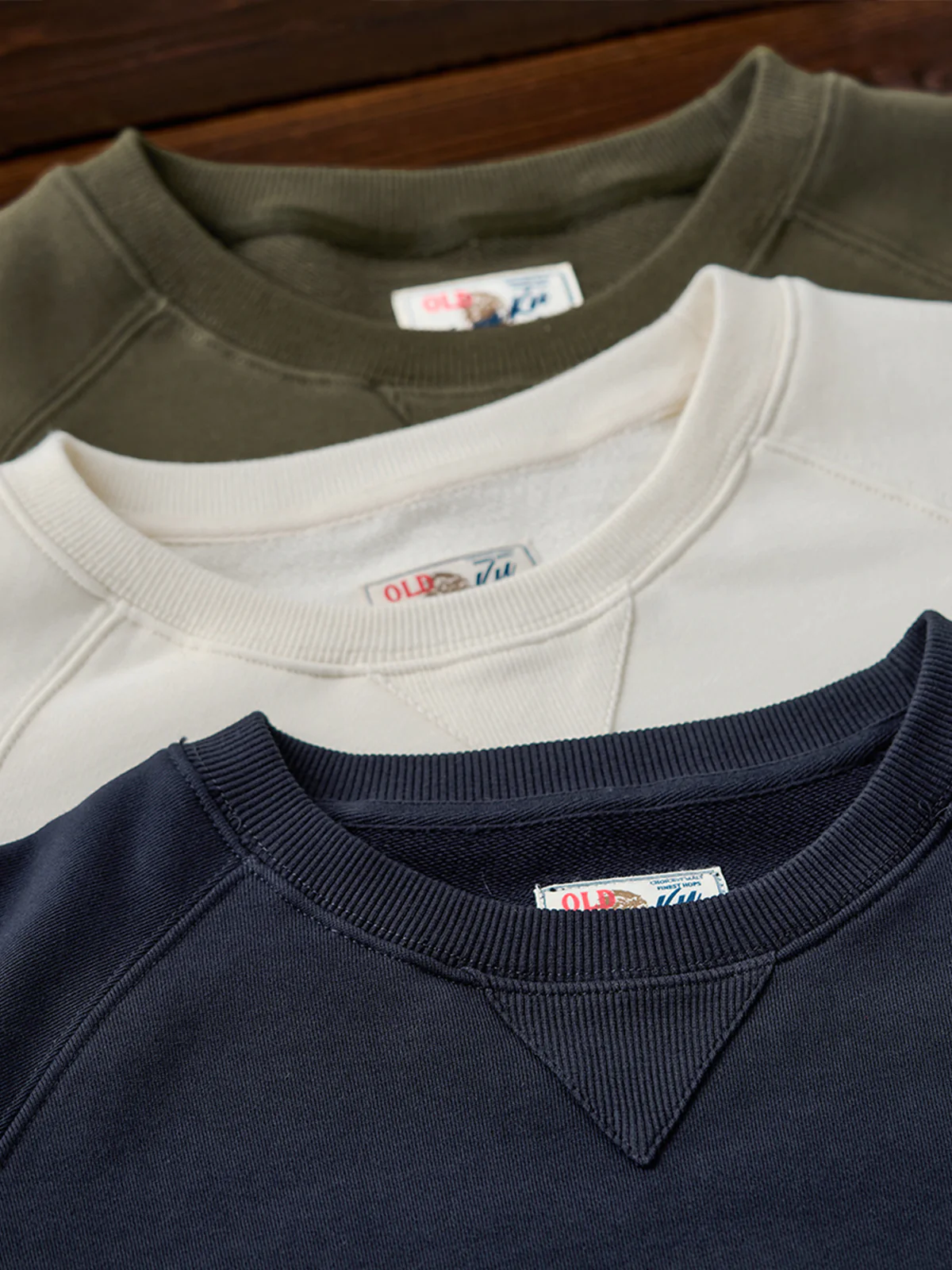 Casual Heavyweight Crewneck Sweatshirt - Image 8