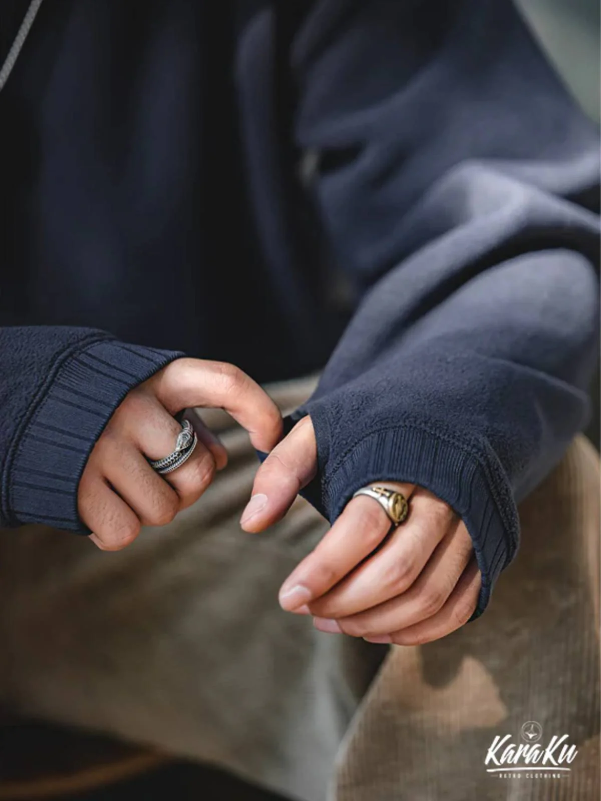 Polar Fleece Sweatshirt with Thumbhole Sleeves - Image 10