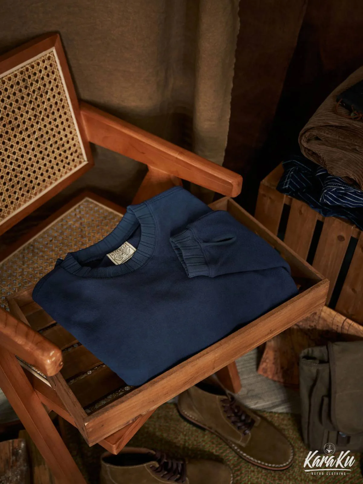 Polar Fleece Sweatshirt with Thumbhole Sleeves - Image 5