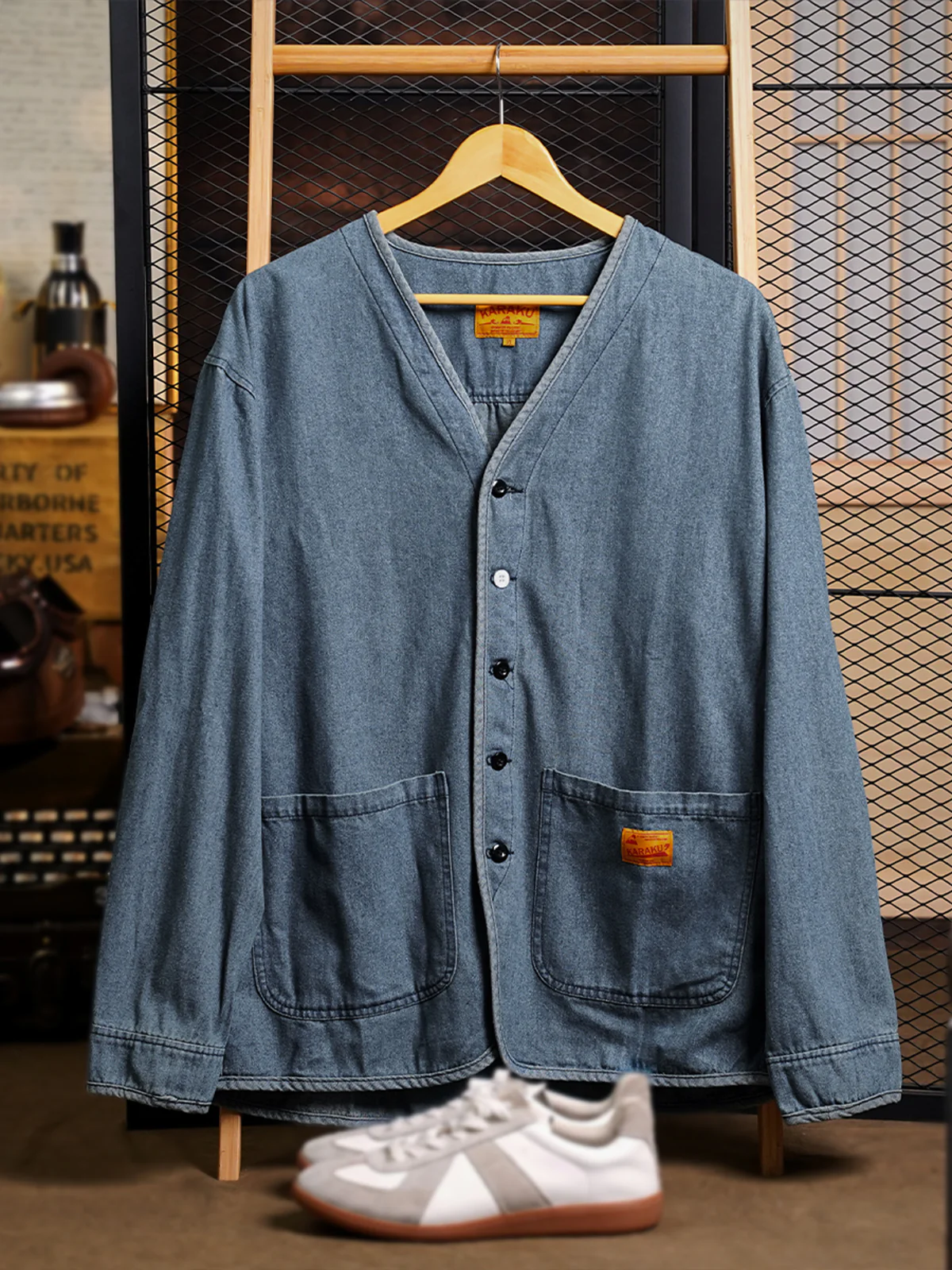 Contrast Button Collarless Denim Jacket - Image 3